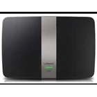 Router Linksys EA8300 Max-Stream AC2200 Tri-Band WiFi 3